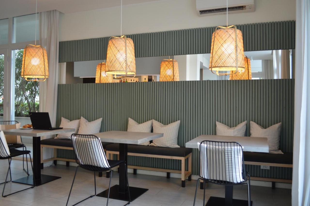 רימיני Hotel Riva E Mare מראה חיצוני תמונה