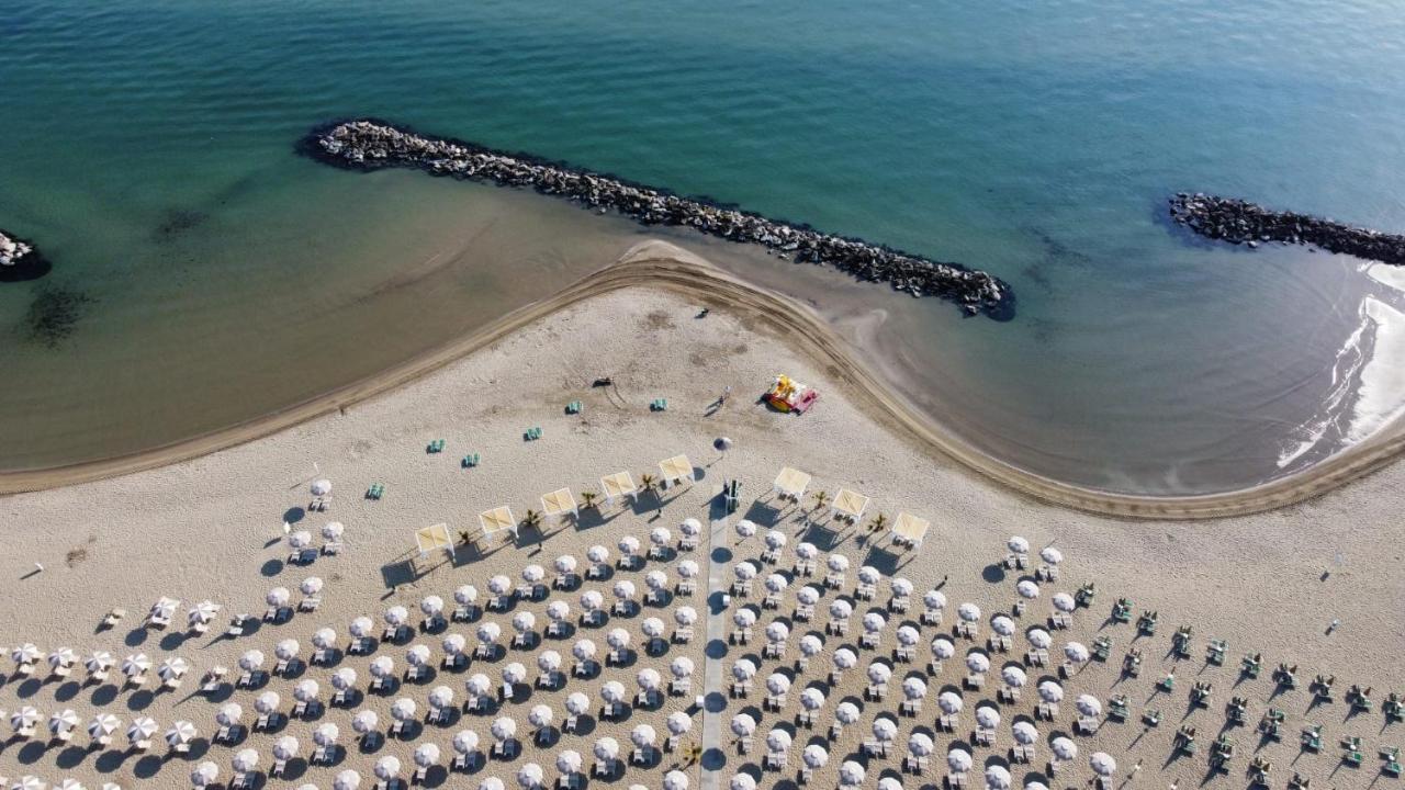 רימיני Hotel Riva E Mare מראה חיצוני תמונה