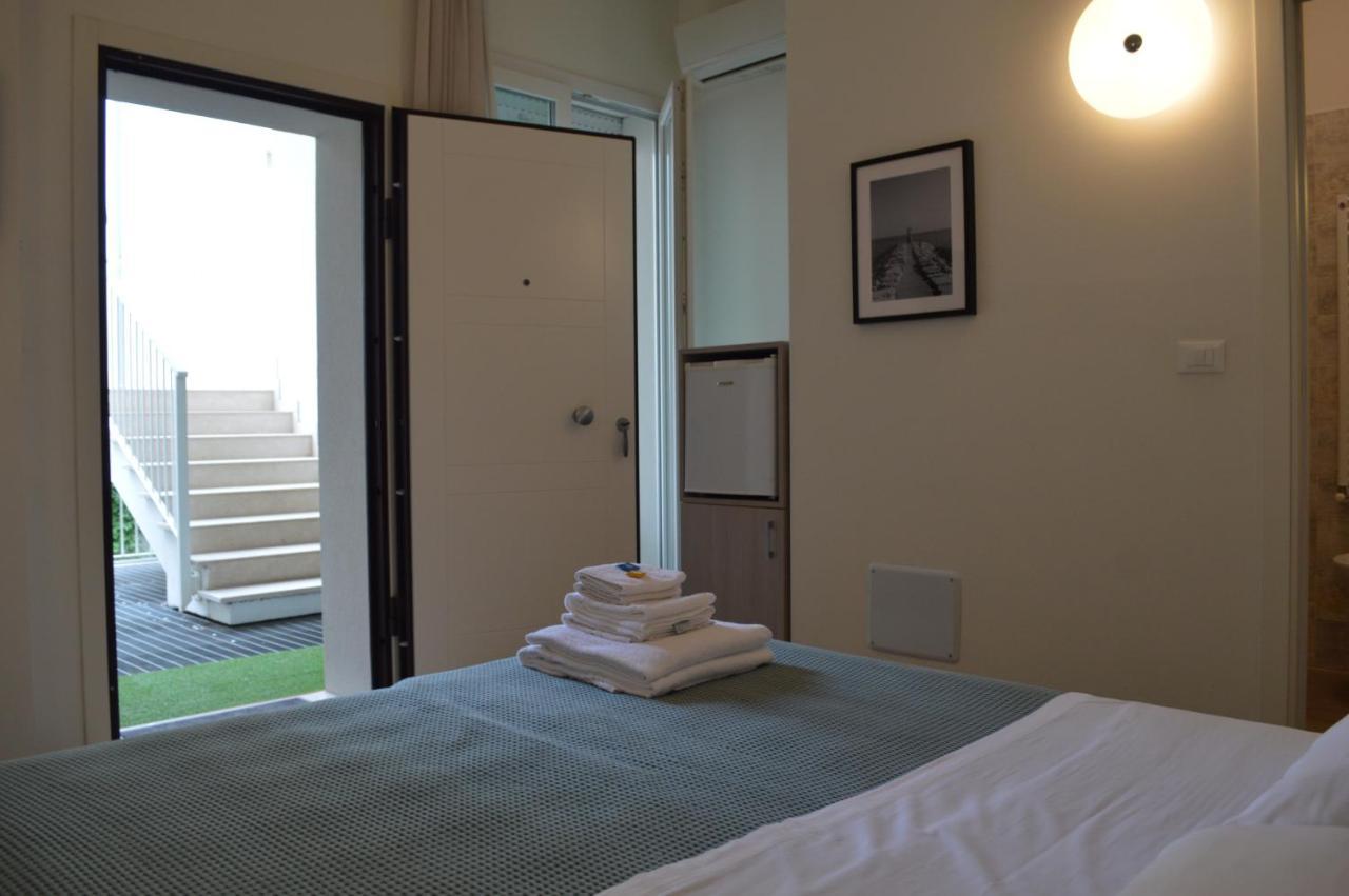 רימיני Hotel Riva E Mare מראה חיצוני תמונה